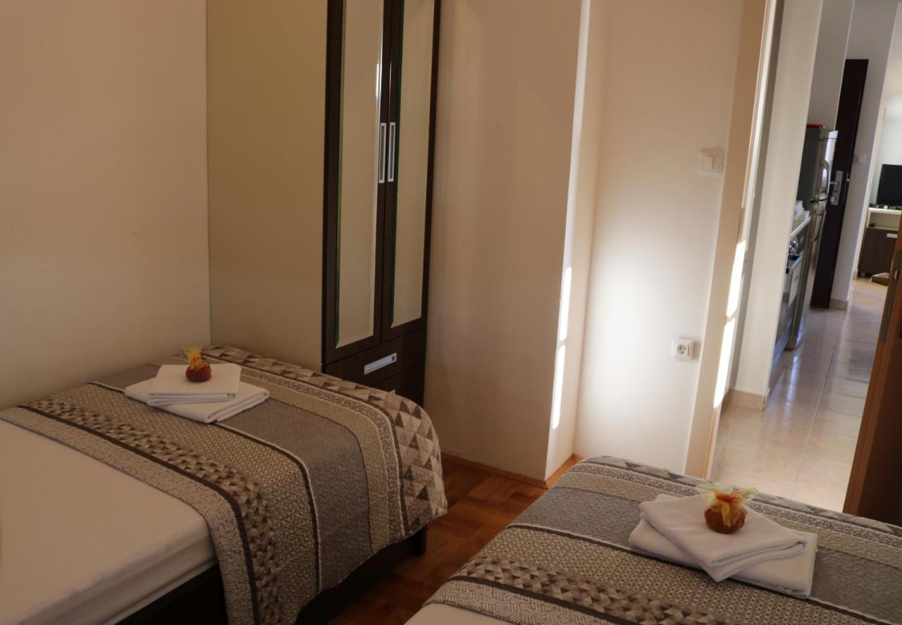 וודיצה Apartments Marina מראה חיצוני תמונה