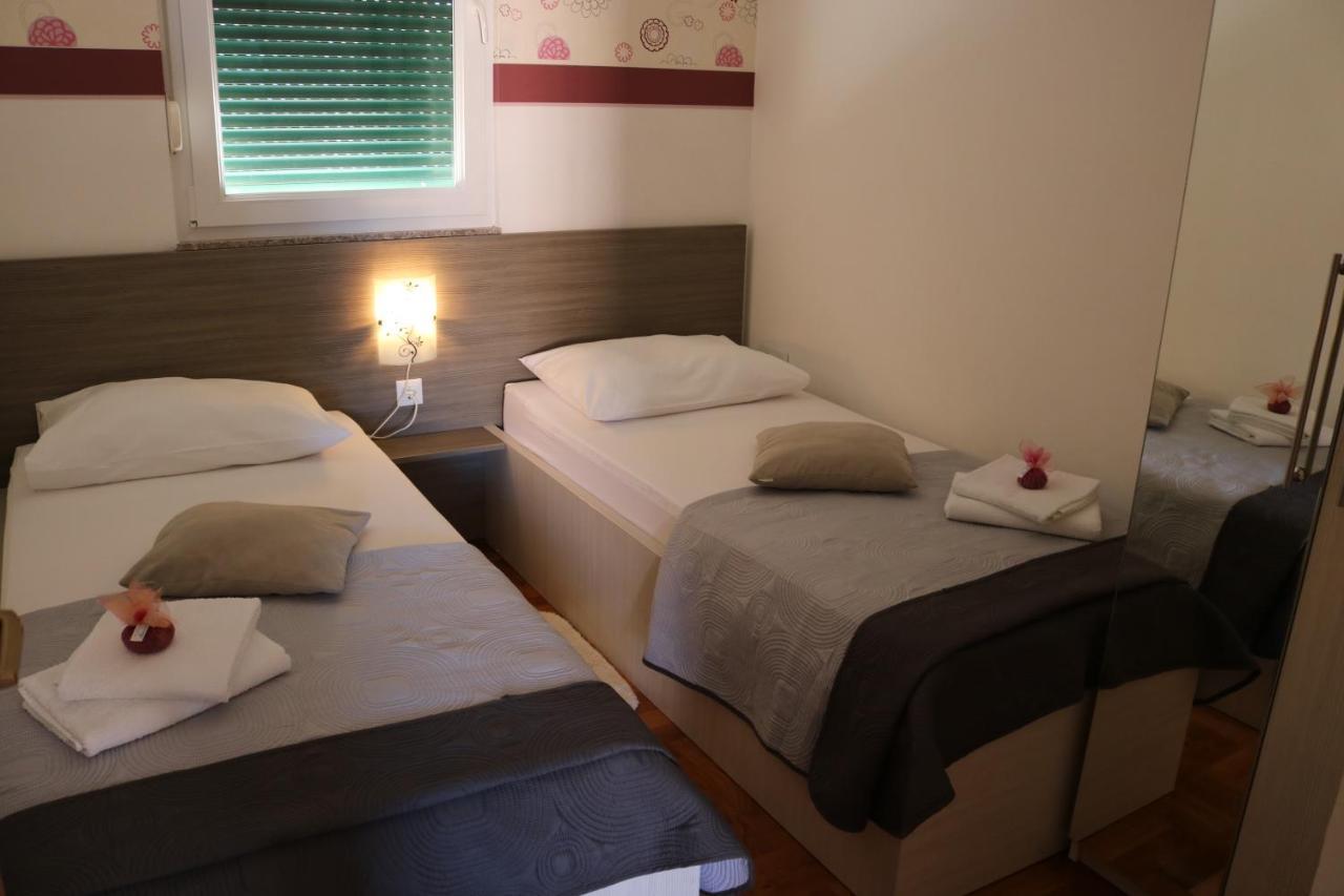 וודיצה Apartments Marina מראה חיצוני תמונה