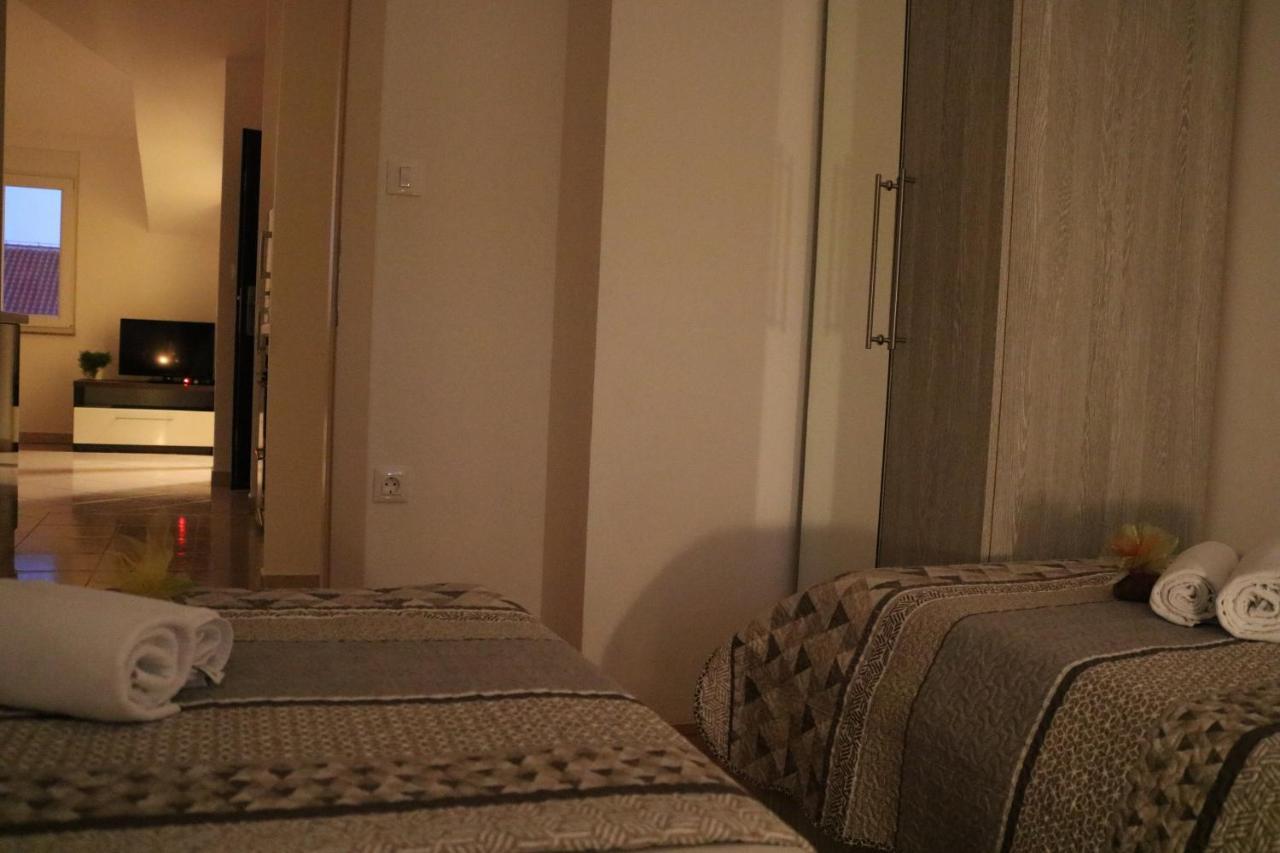 וודיצה Apartments Marina מראה חיצוני תמונה