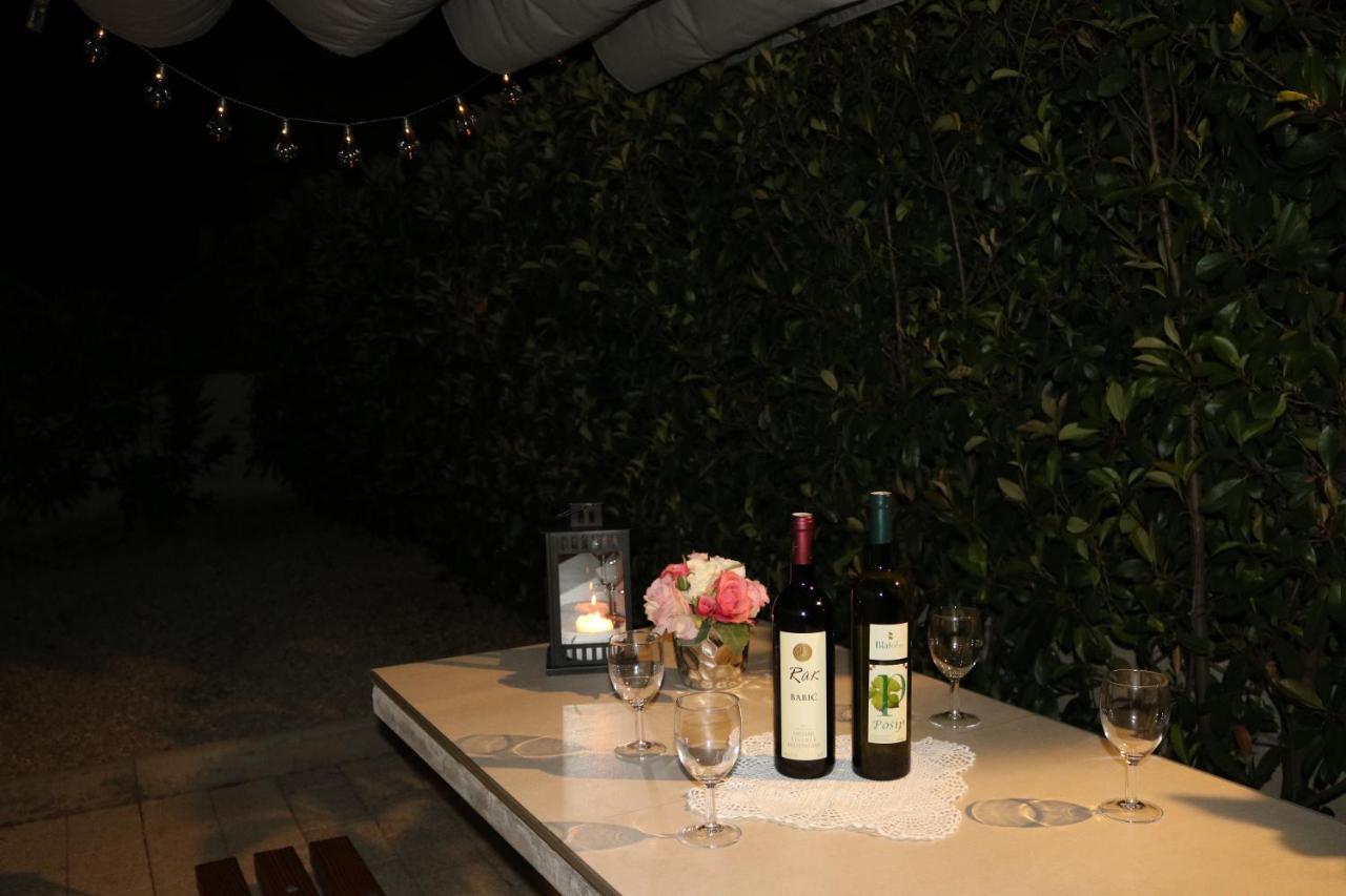 וודיצה Apartments Marina מראה חיצוני תמונה