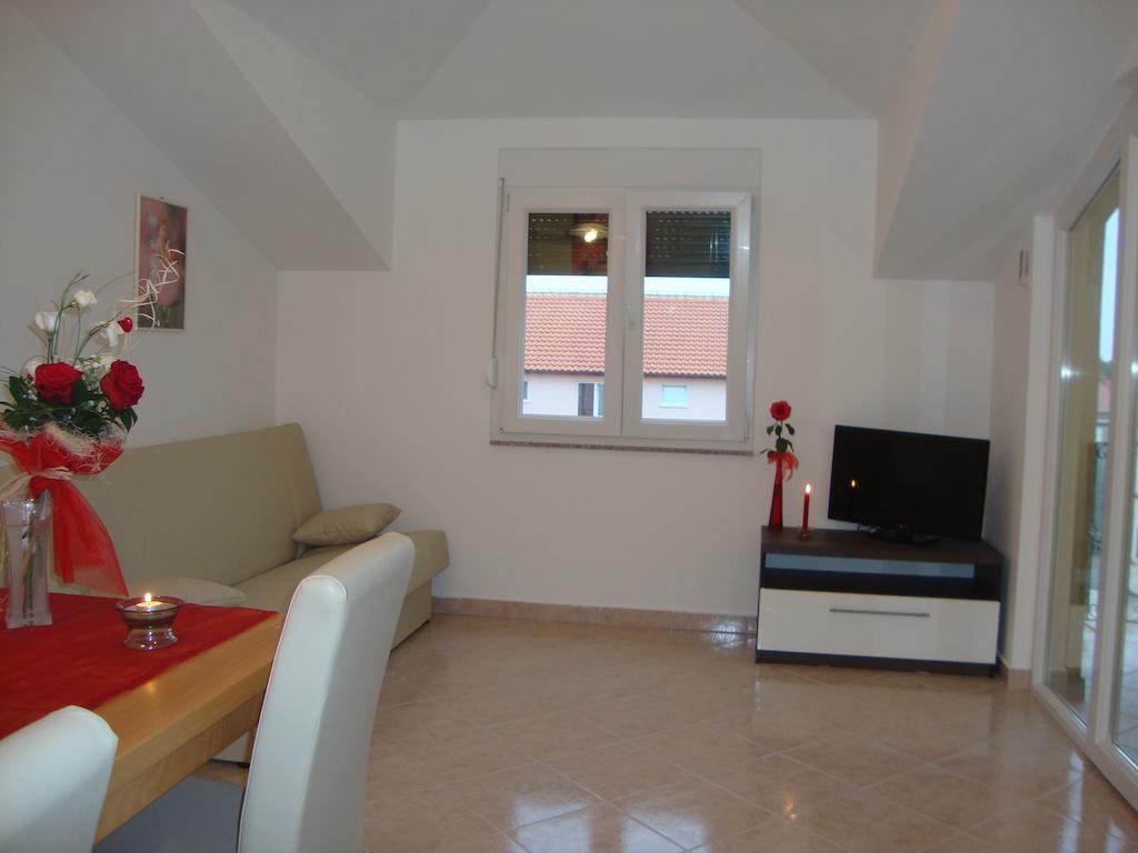 וודיצה Apartments Marina מראה חיצוני תמונה