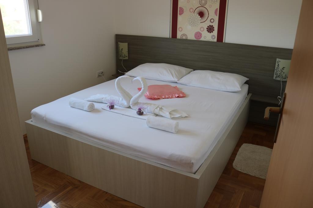 וודיצה Apartments Marina מראה חיצוני תמונה