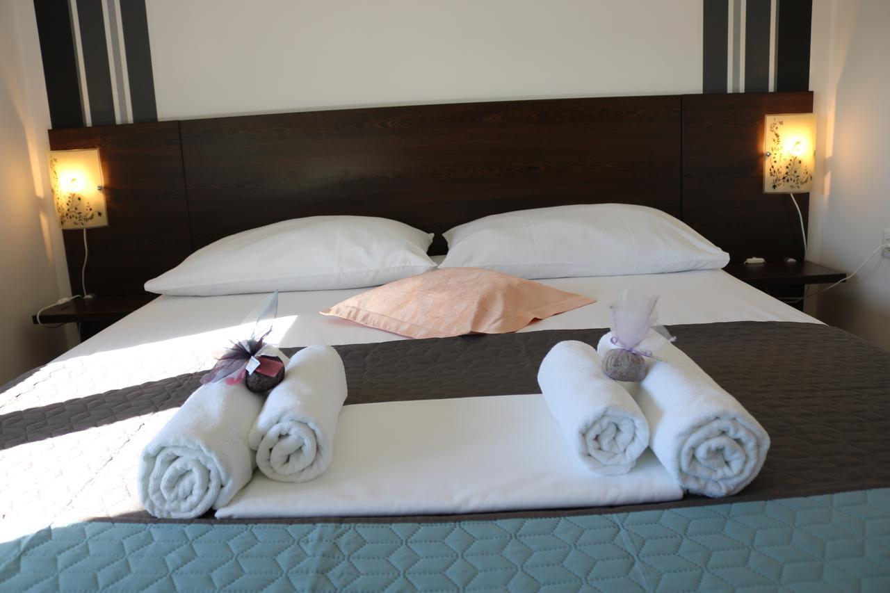 וודיצה Apartments Marina מראה חיצוני תמונה